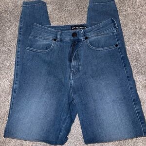 FITJEANS Women's Classic Blue Skinny Jeans